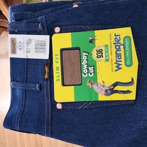 NWT men's slim fit cowboy cut Wranglers 36x31
